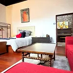 펜션 Caleton-gara-suites