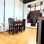 펜션 Caleton-gara-suites *
