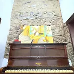 Caleton-gara-suites *